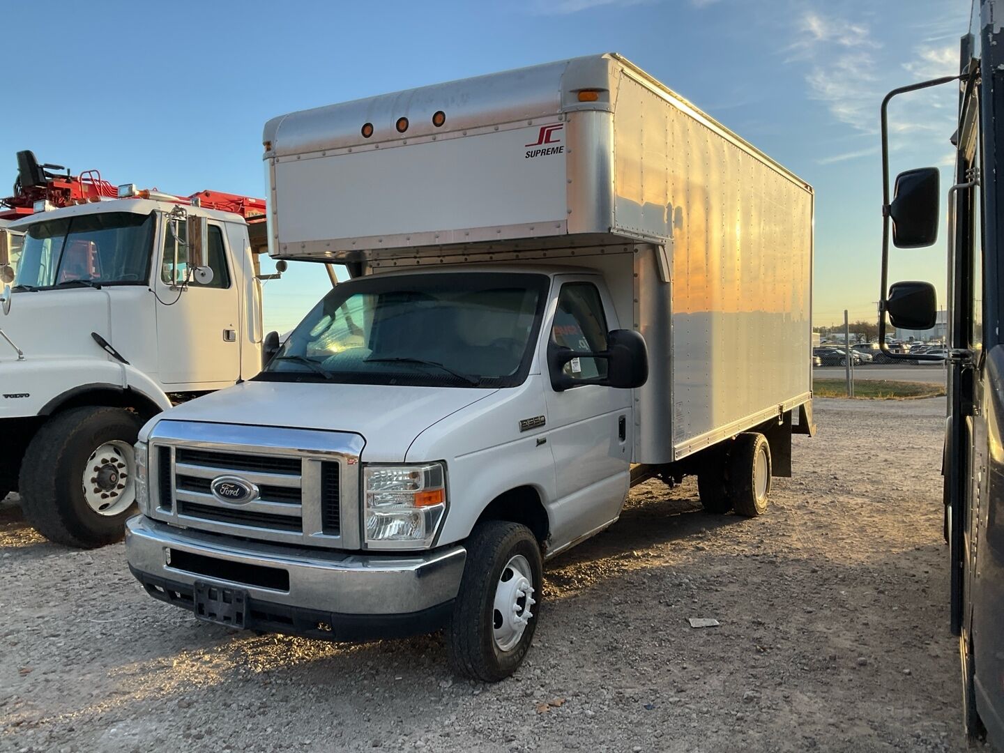 Ford E-350