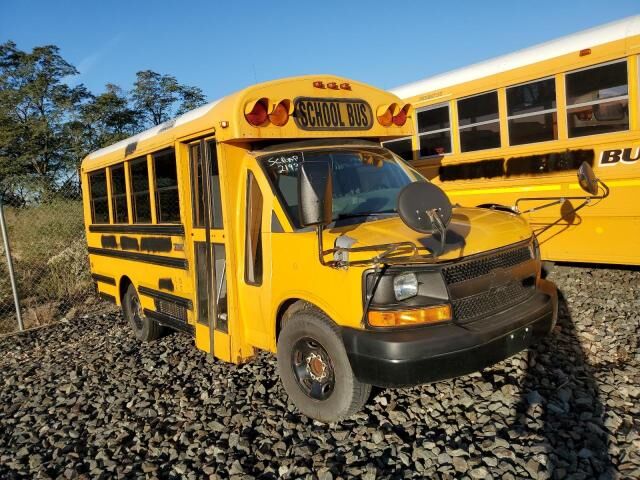 2011 CHEVROLET Express