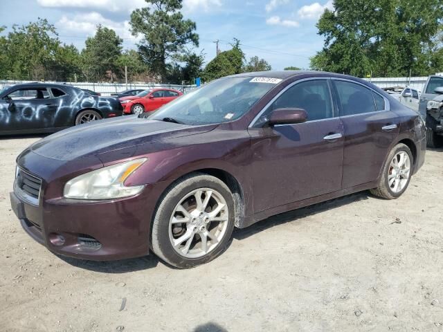 Nissan Maxima