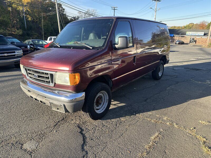 2005 FORD E-250