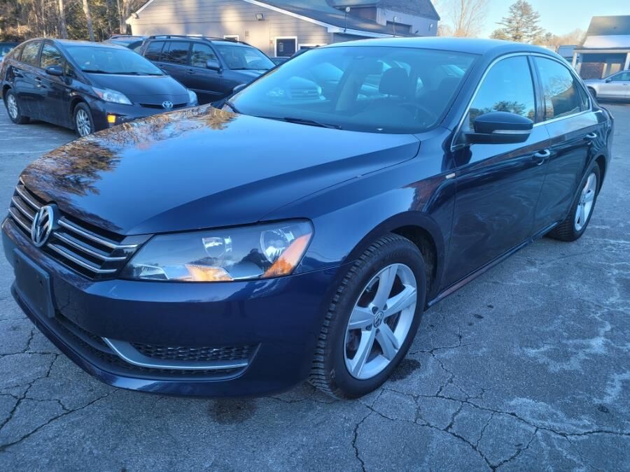2014 VOLKSWAGEN Passat
