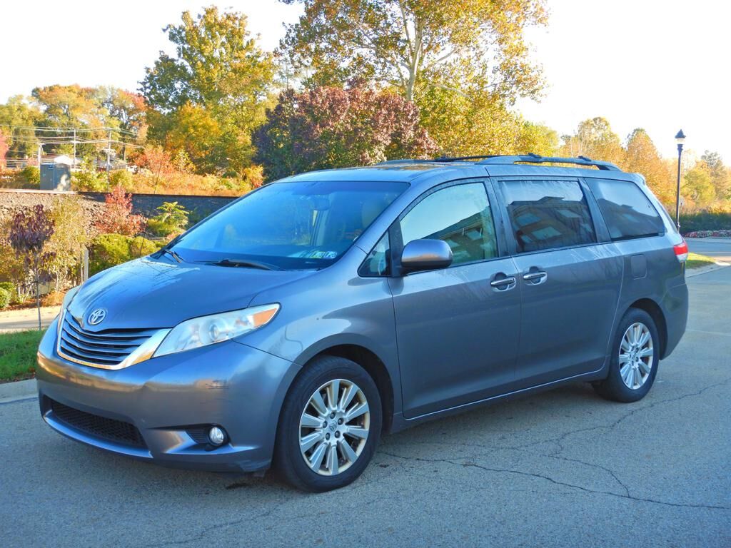 Toyota Sienna