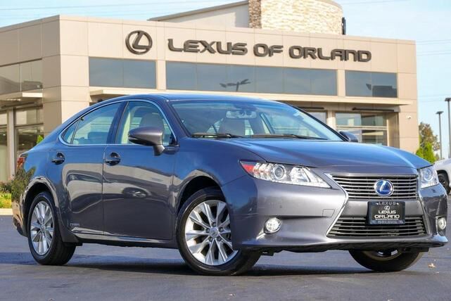 Lexus ES