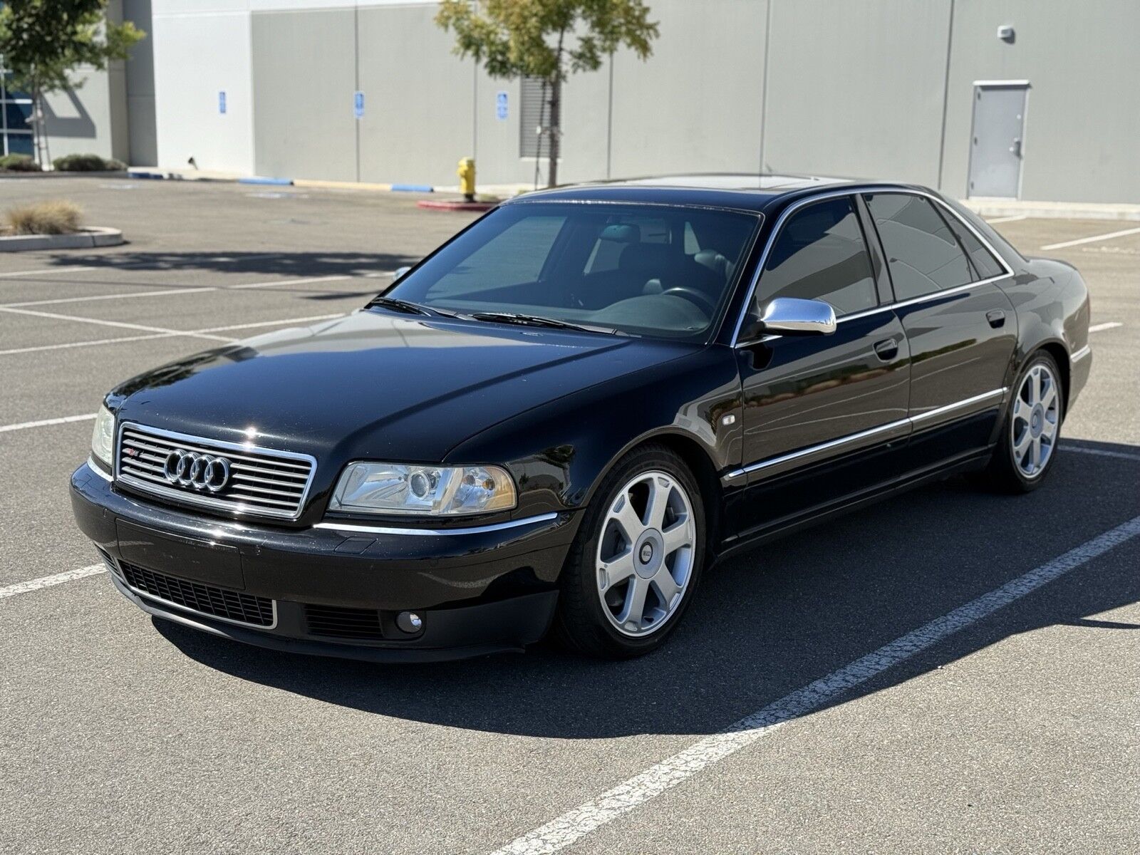 Audi S8