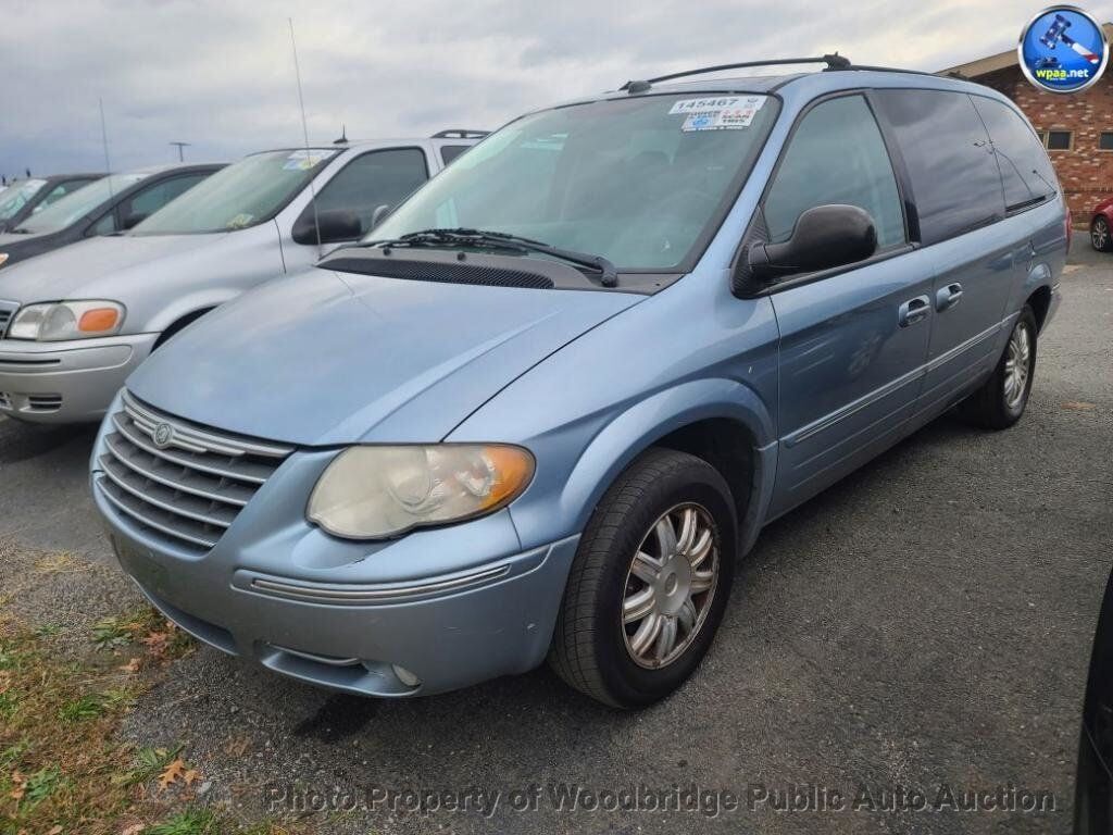 Chrysler Town and Country