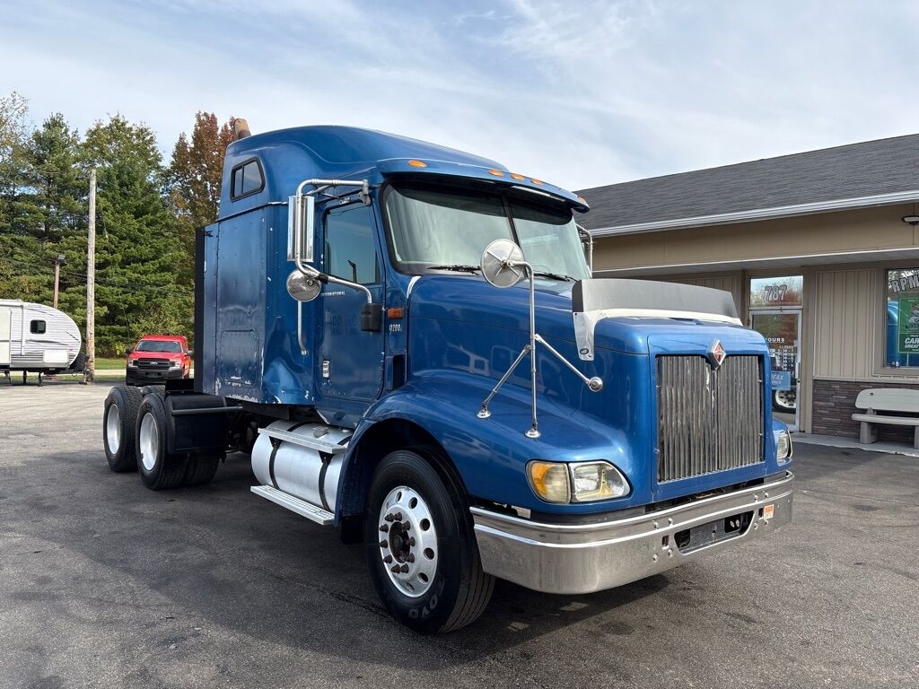 2005 INTERNATIONAL L9227