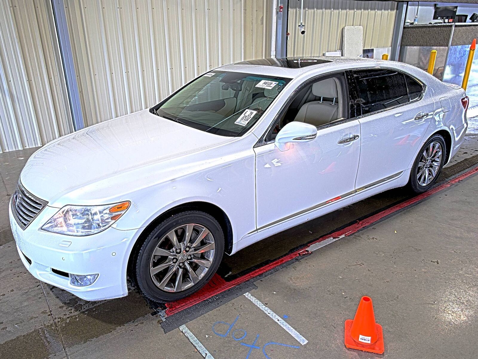 Lexus LS