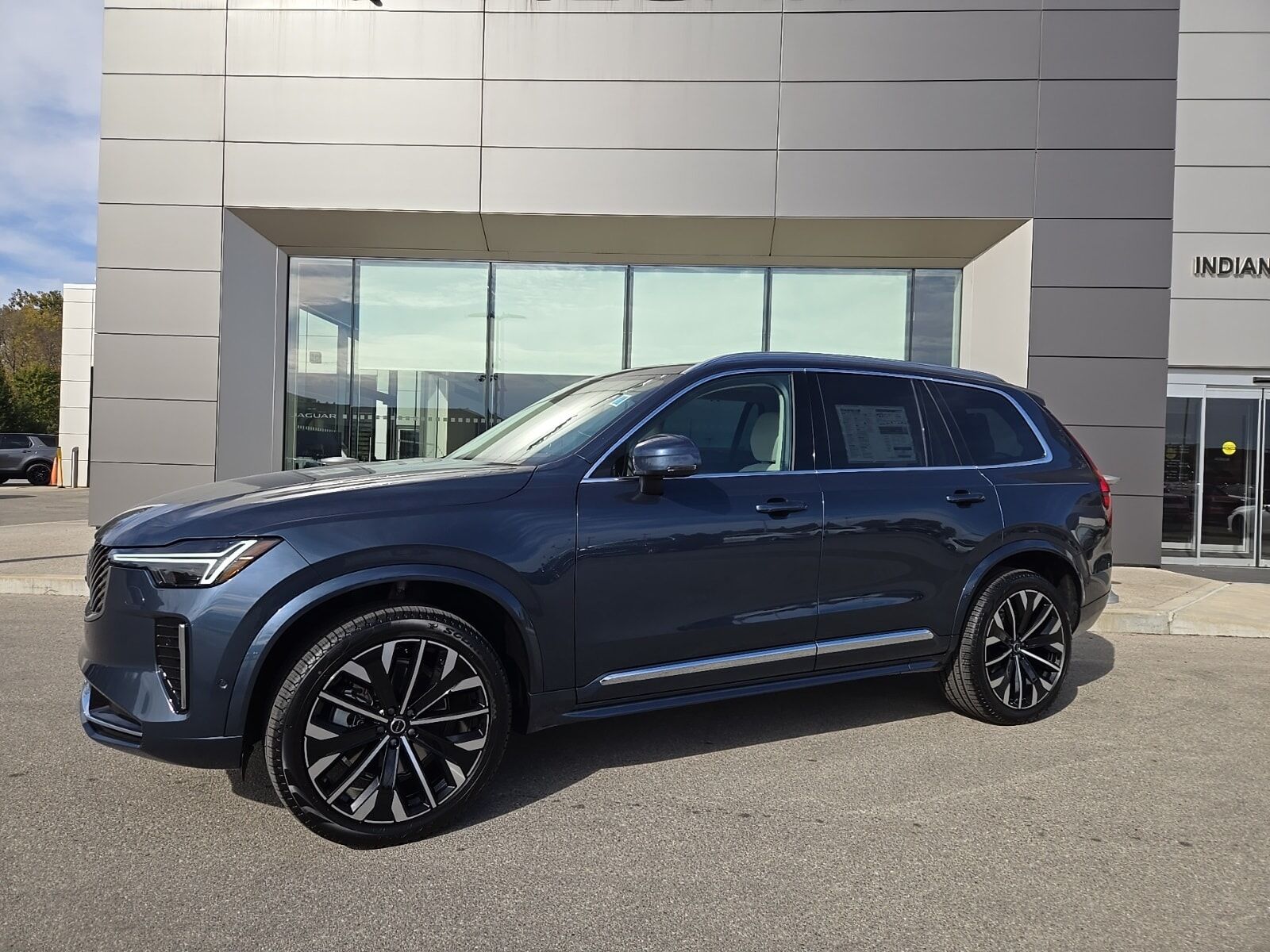 2026 VOLVO XC90