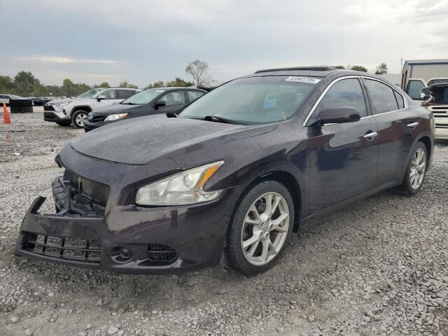 Nissan Maxima