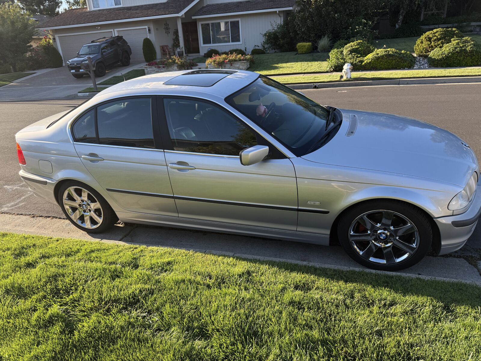 BMW 328i