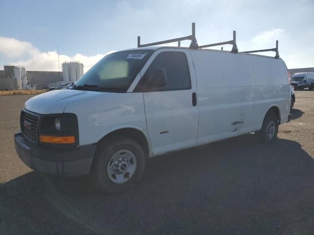 GMC Savana