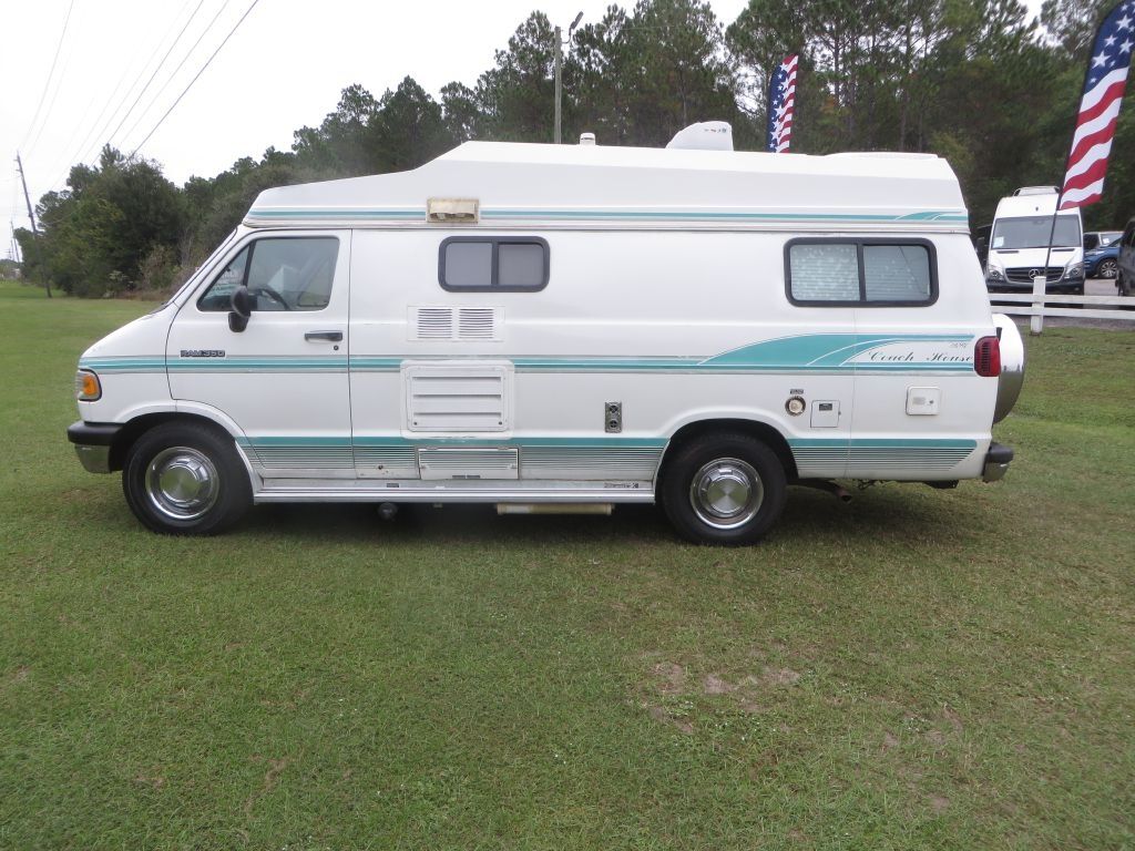 Dodge Ram Van