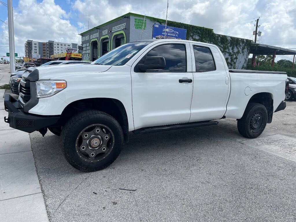 2016 TOYOTA Tundra