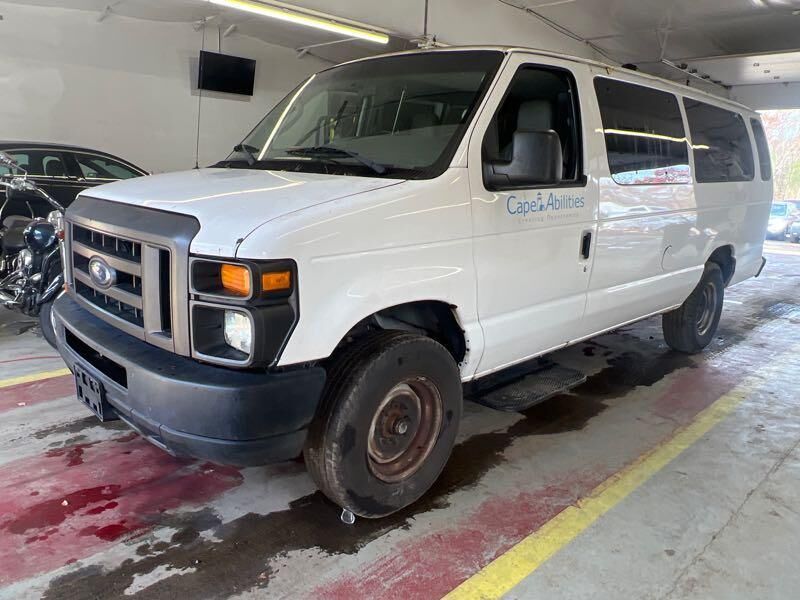 Ford E-250