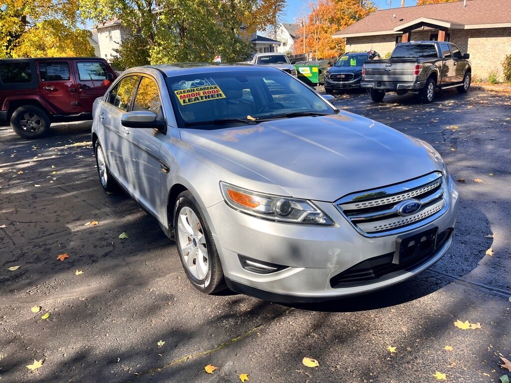 Ford Taurus