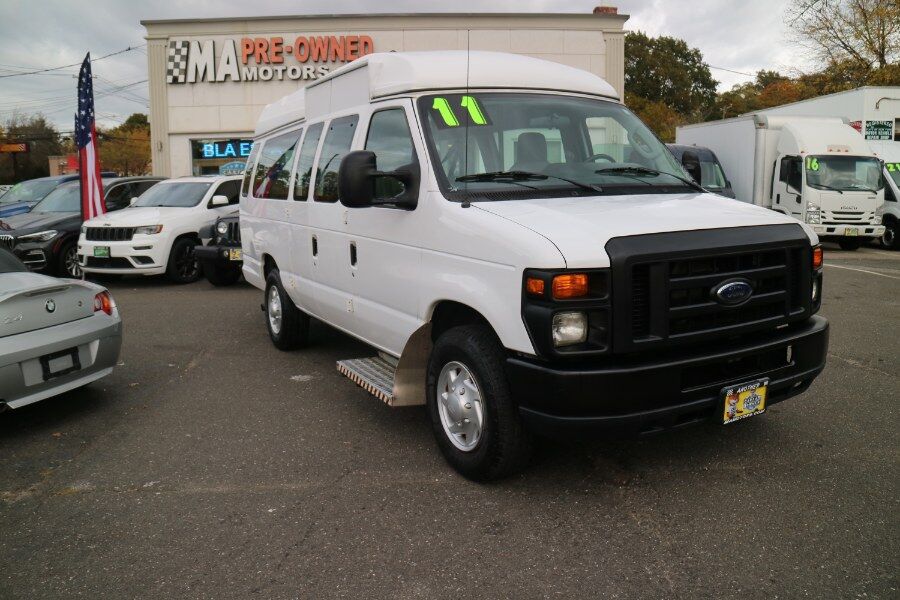 Ford E-350