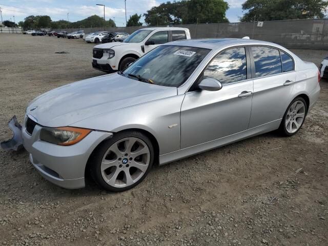 BMW 330i