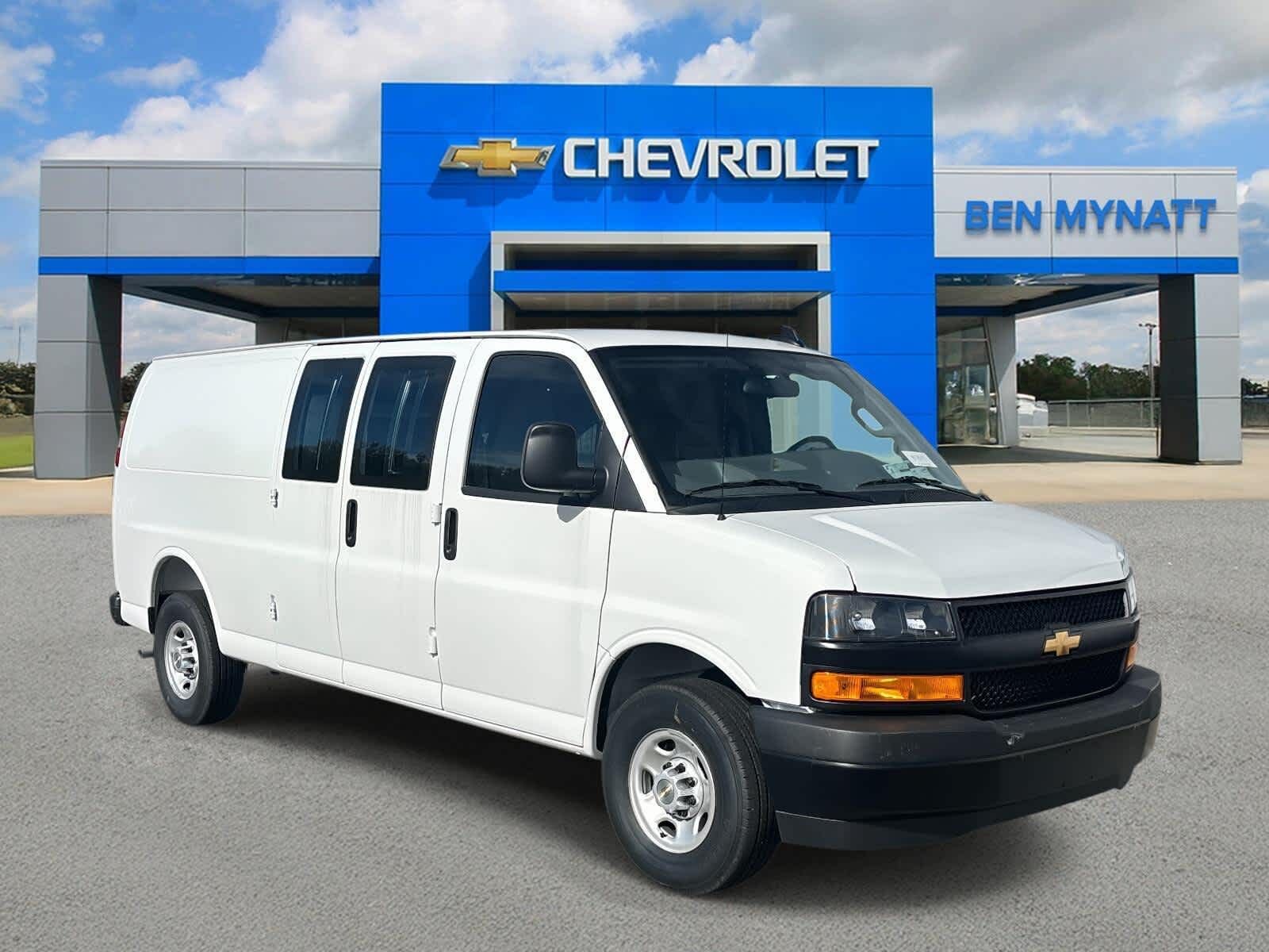 2025 CHEVROLET Express