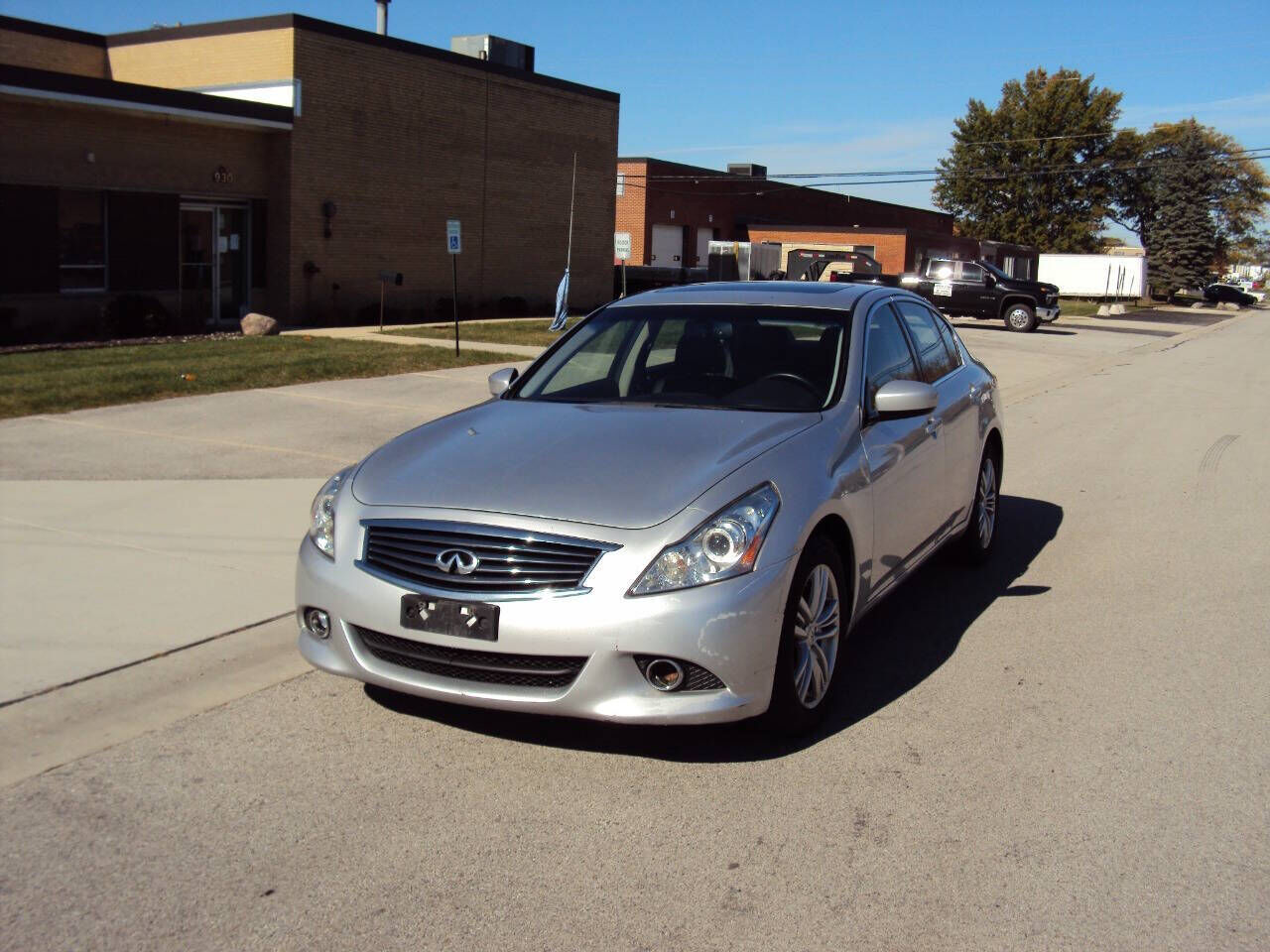 Infiniti G37
