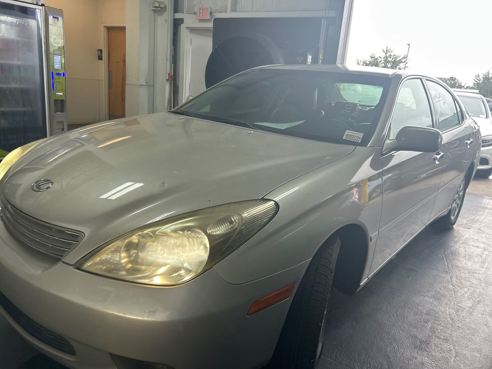 Lexus ES