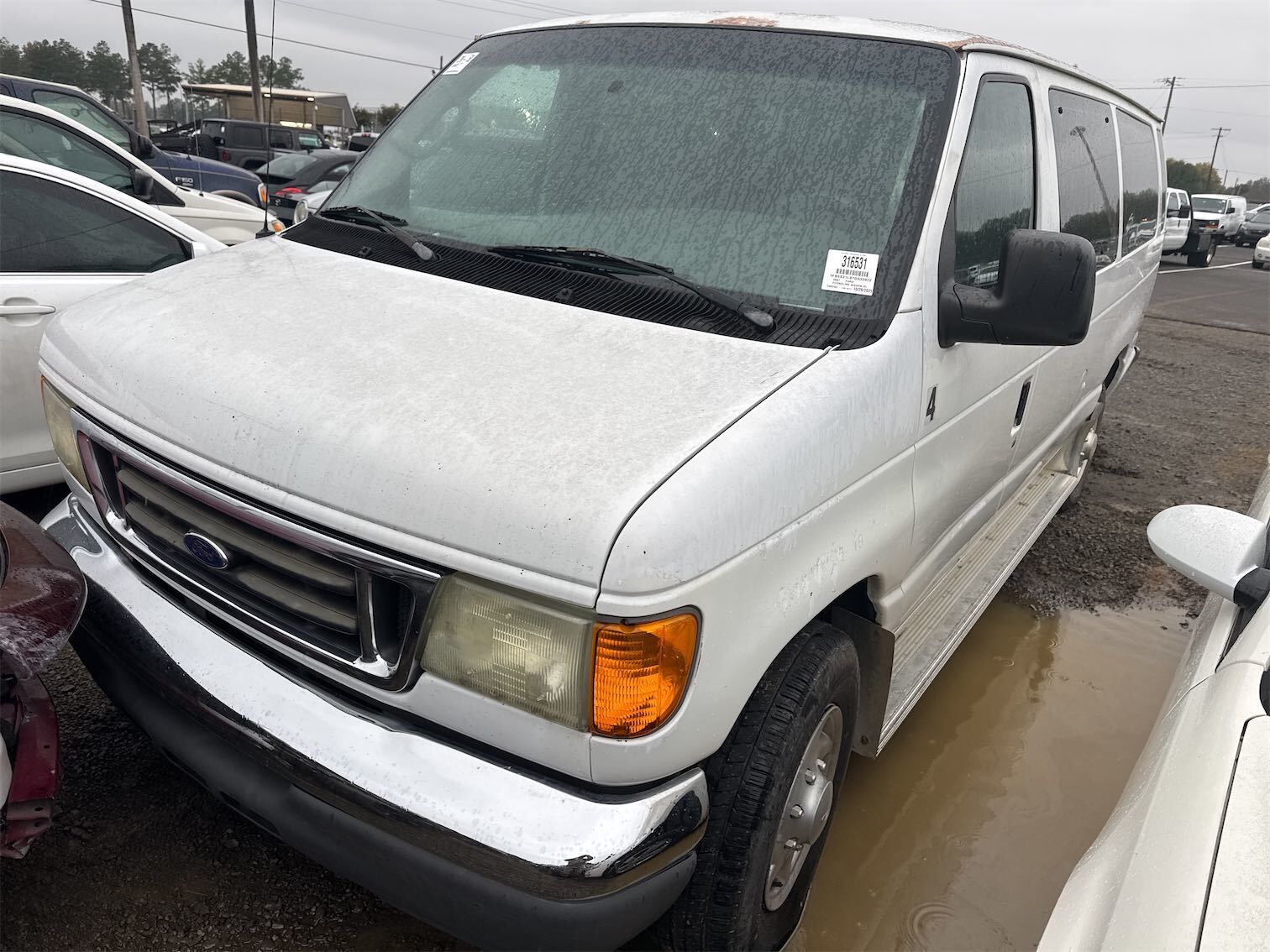 Ford E-350