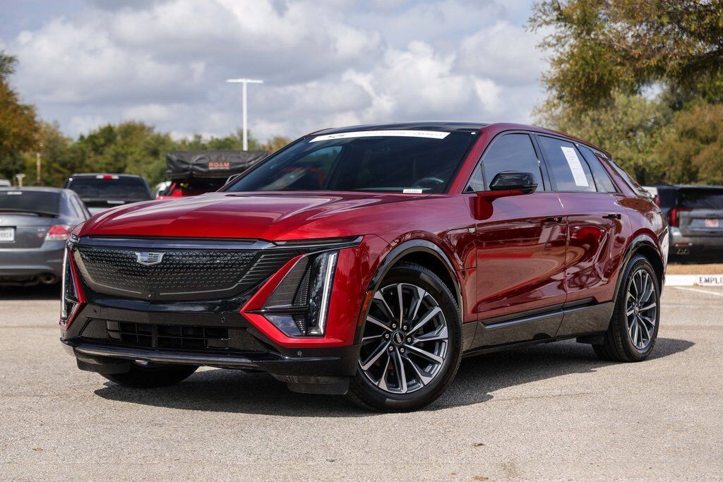 2024 CADILLAC Lyriq