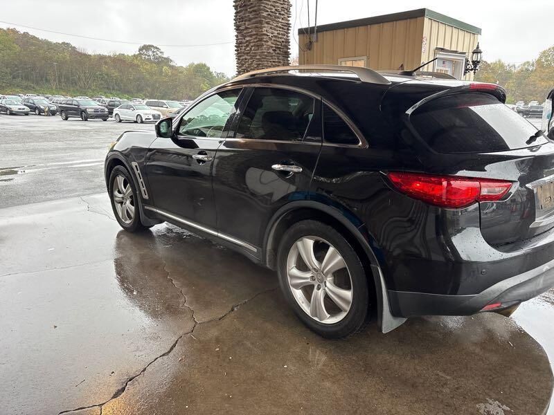 Infiniti FX50