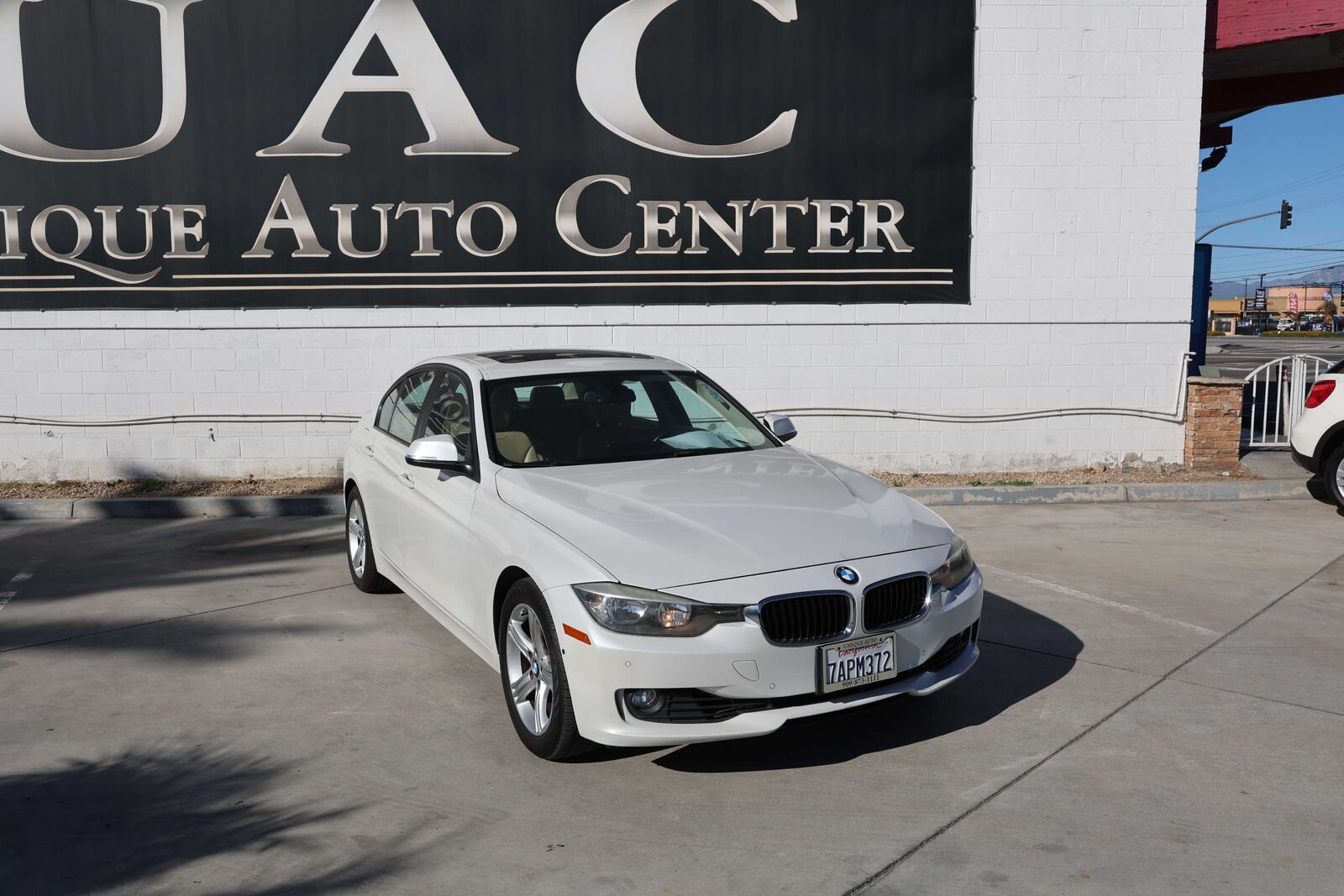 BMW 328i