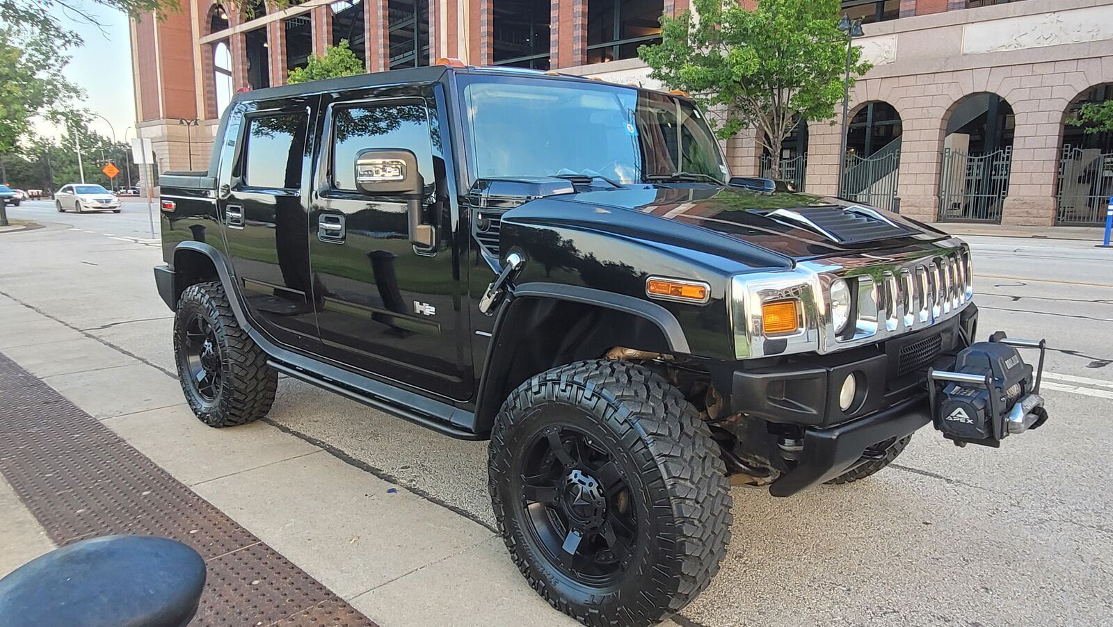 HUMMER H2