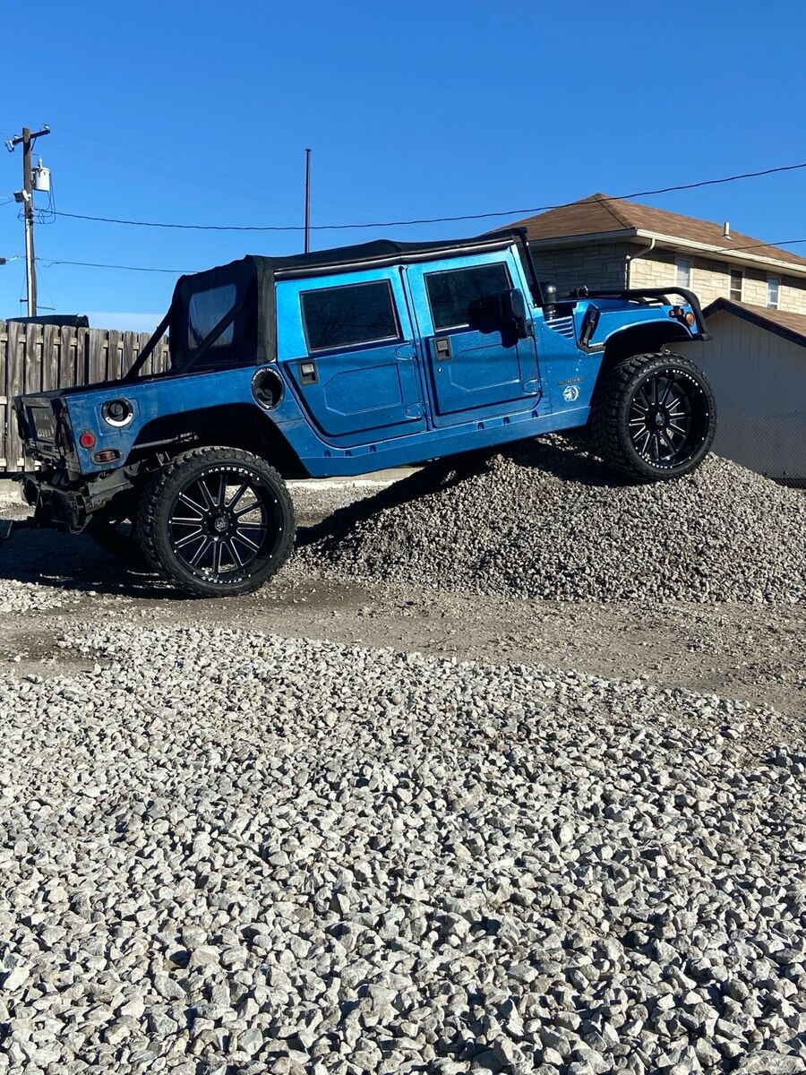 HUMMER H1