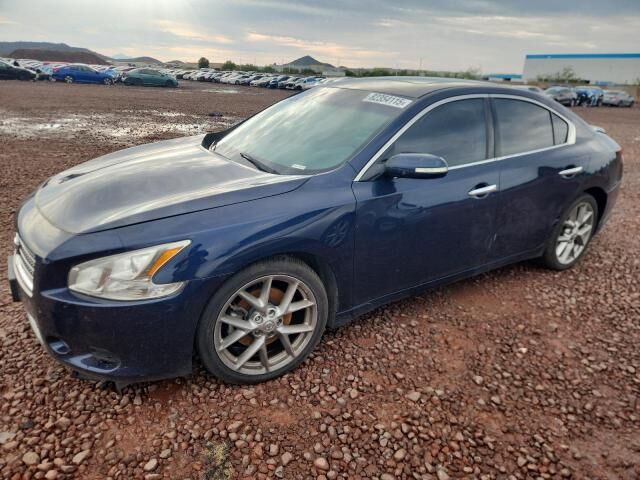 Nissan Maxima