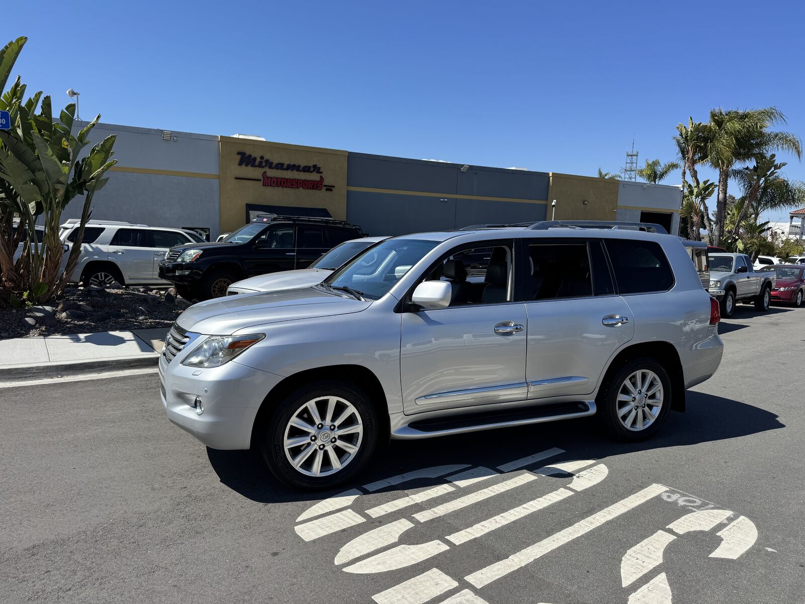Lexus LX