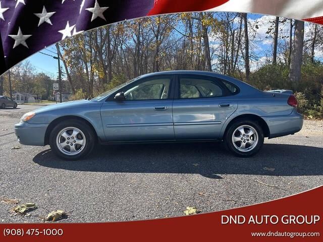 Ford Taurus