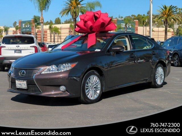 Lexus ES