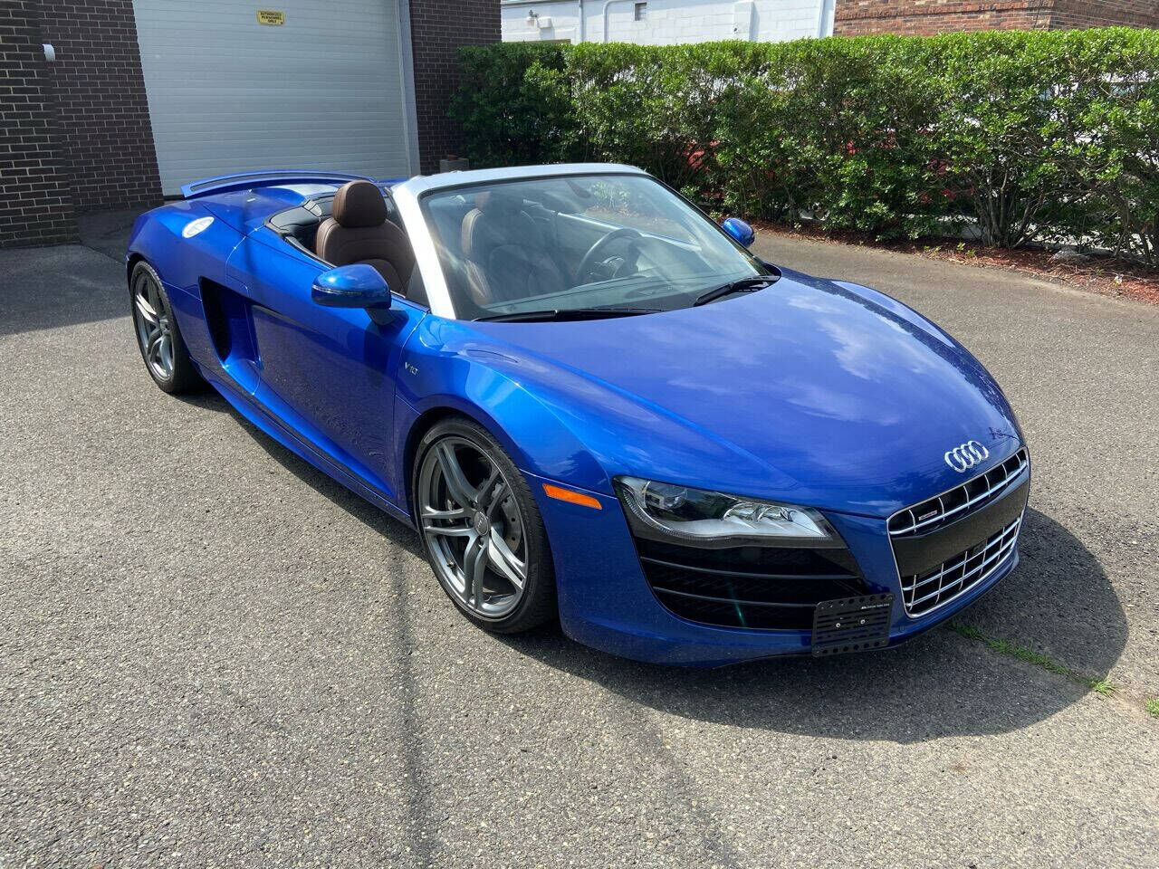 2012 AUDI R8