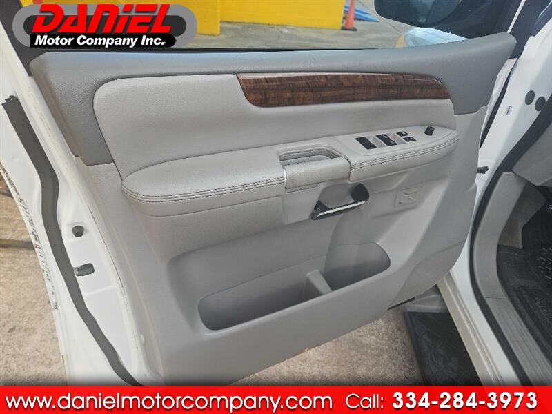 Nissan Armada