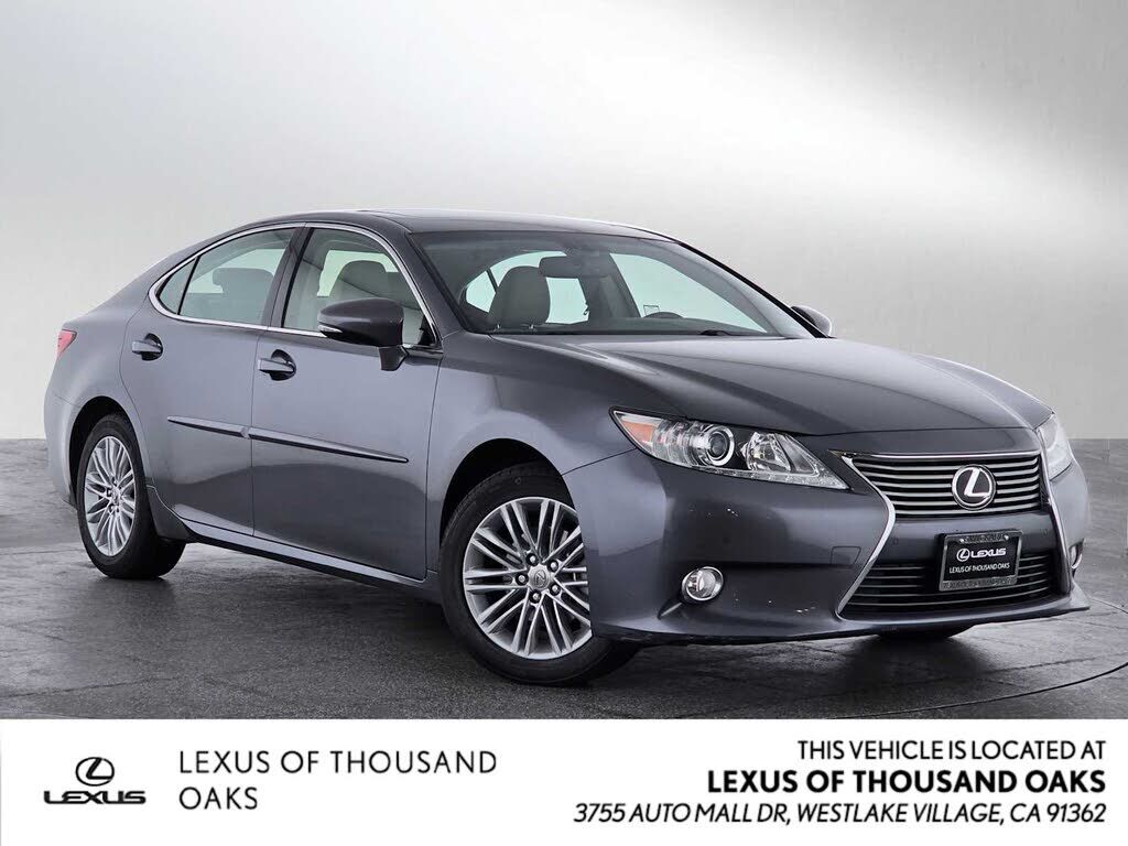 Lexus ES