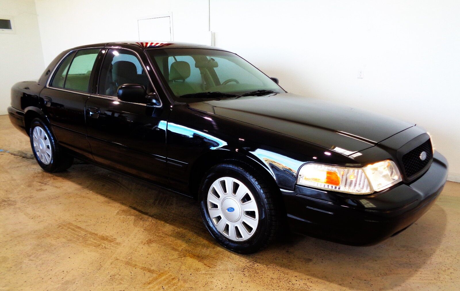 Ford Crown Victoria
