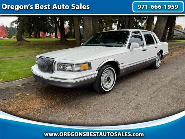 Lincoln Town Car