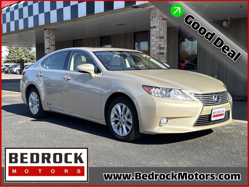 Lexus ES