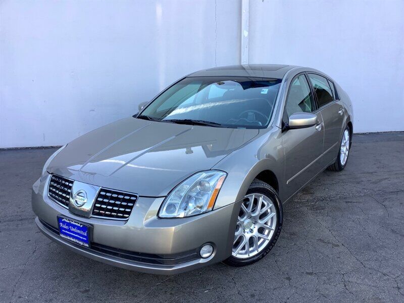 Nissan Maxima