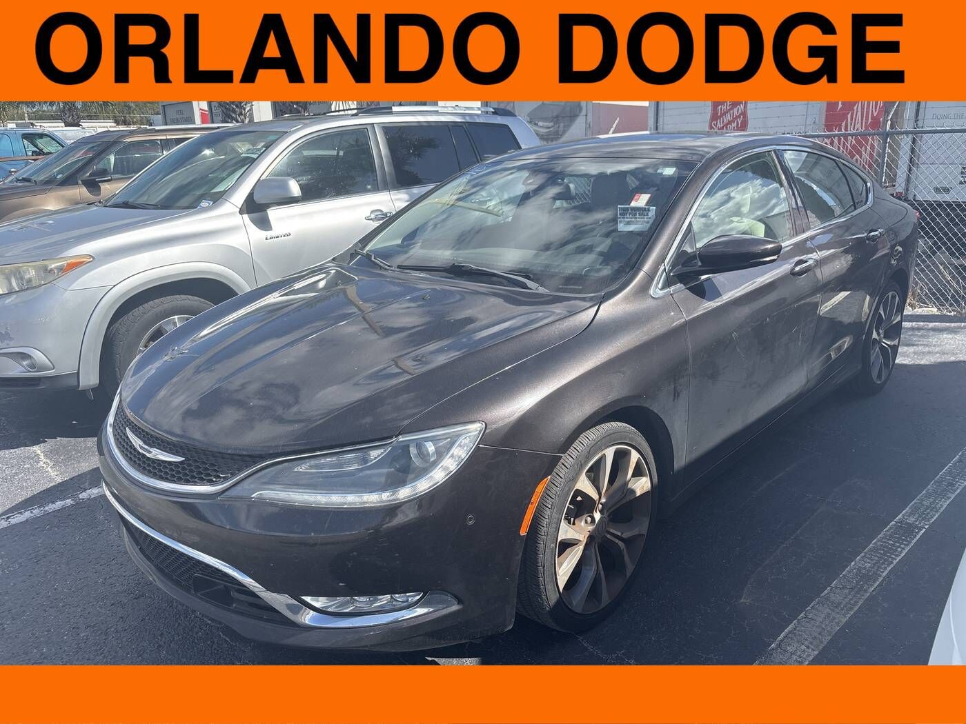 Chrysler 200