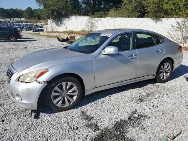 Infiniti M37