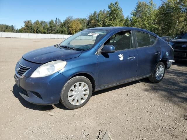 Nissan Versa