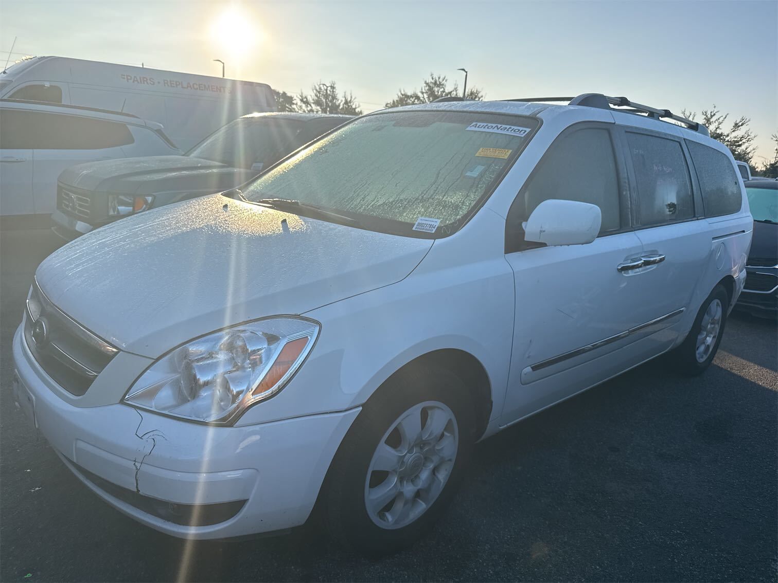 Hyundai Entourage