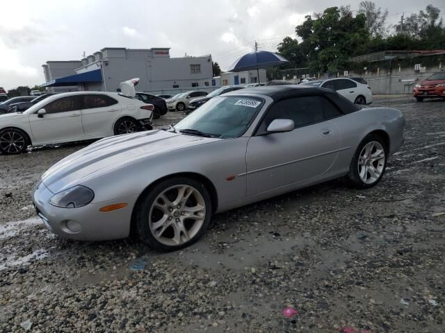 Jaguar XK8