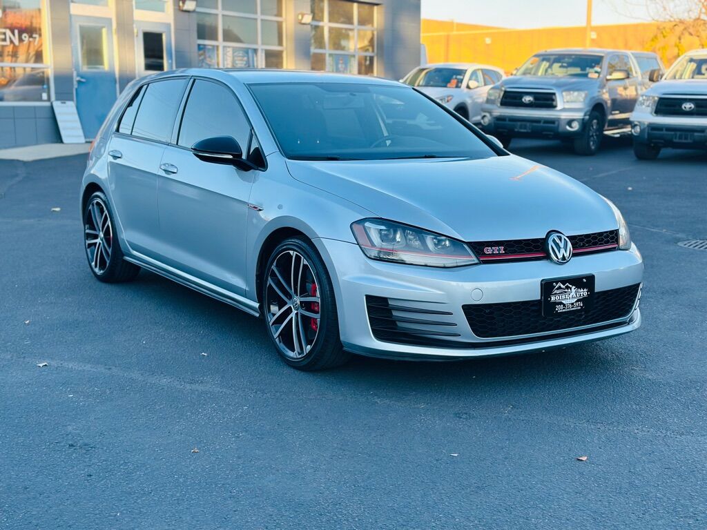 Volkswagen Golf GTI