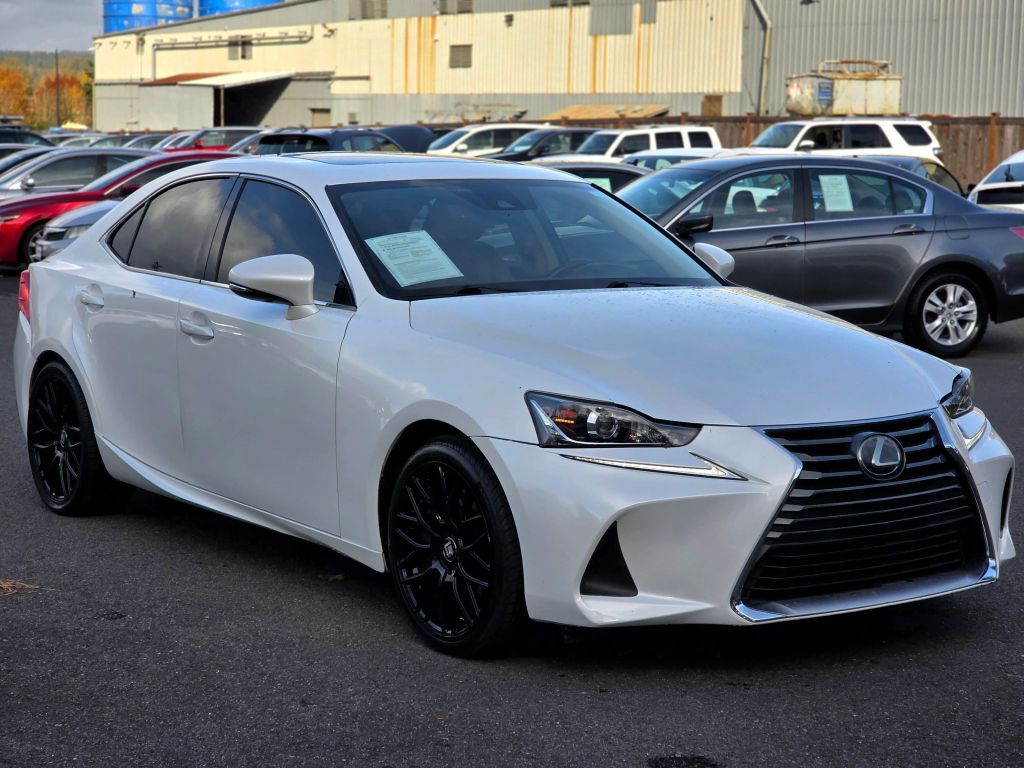 2017 LEXUS IS