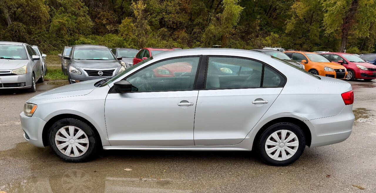 2011 VOLKSWAGEN Jetta