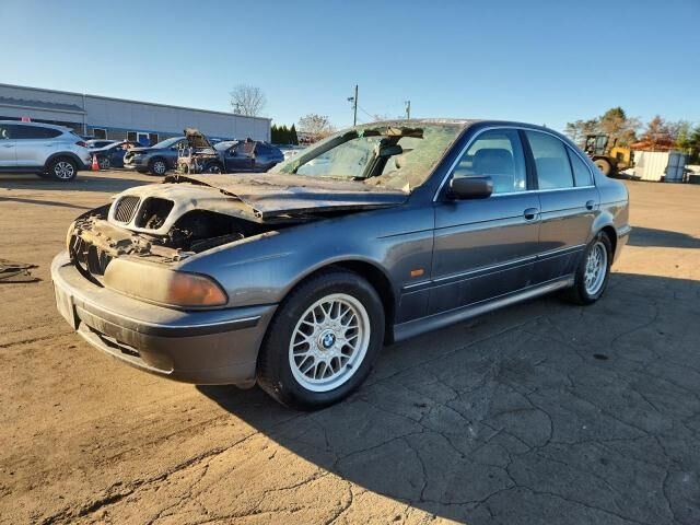 BMW 528i